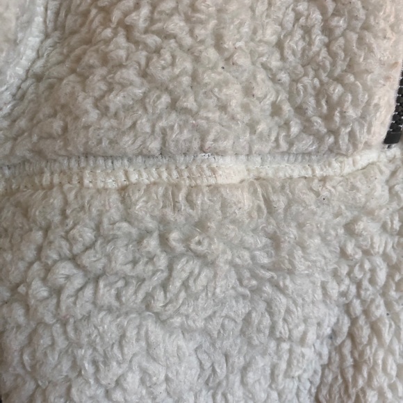 12 month pullover - Picture 8 of 8